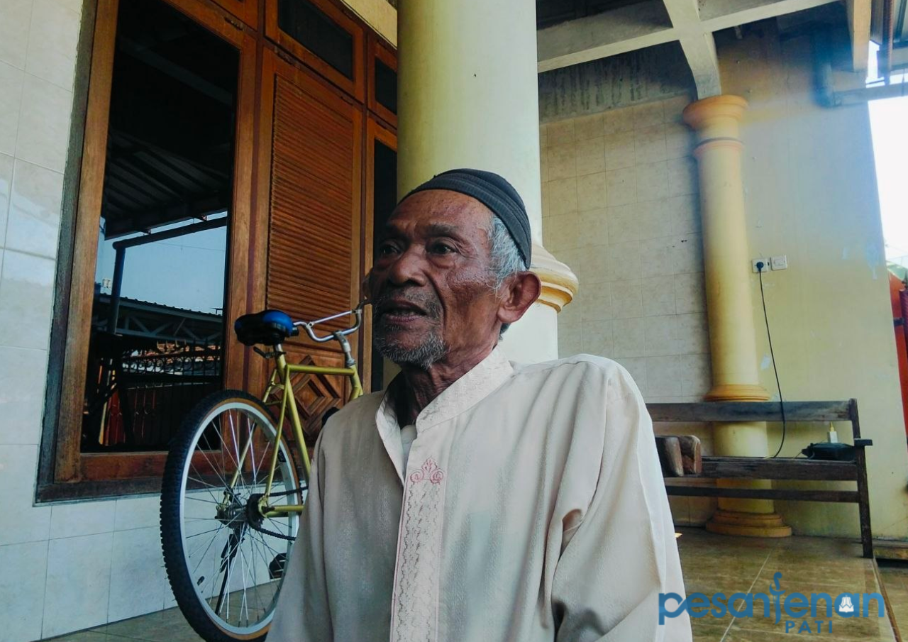 Foto : Subari, Salah satu korban pemotongan santunan kematian Desa Trangkil, Pati. (Sumber: Mitrapost.com) Dana Santunan Kematian di Trangkil Pati Dipotong Rp300 Ribu oleh Perangkat Desa