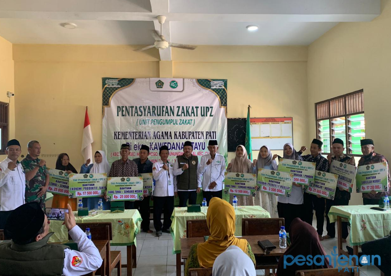 Kemenag Pati Salurkan Dana Zakat di Eks Kawedanan Juwana dan Tayu