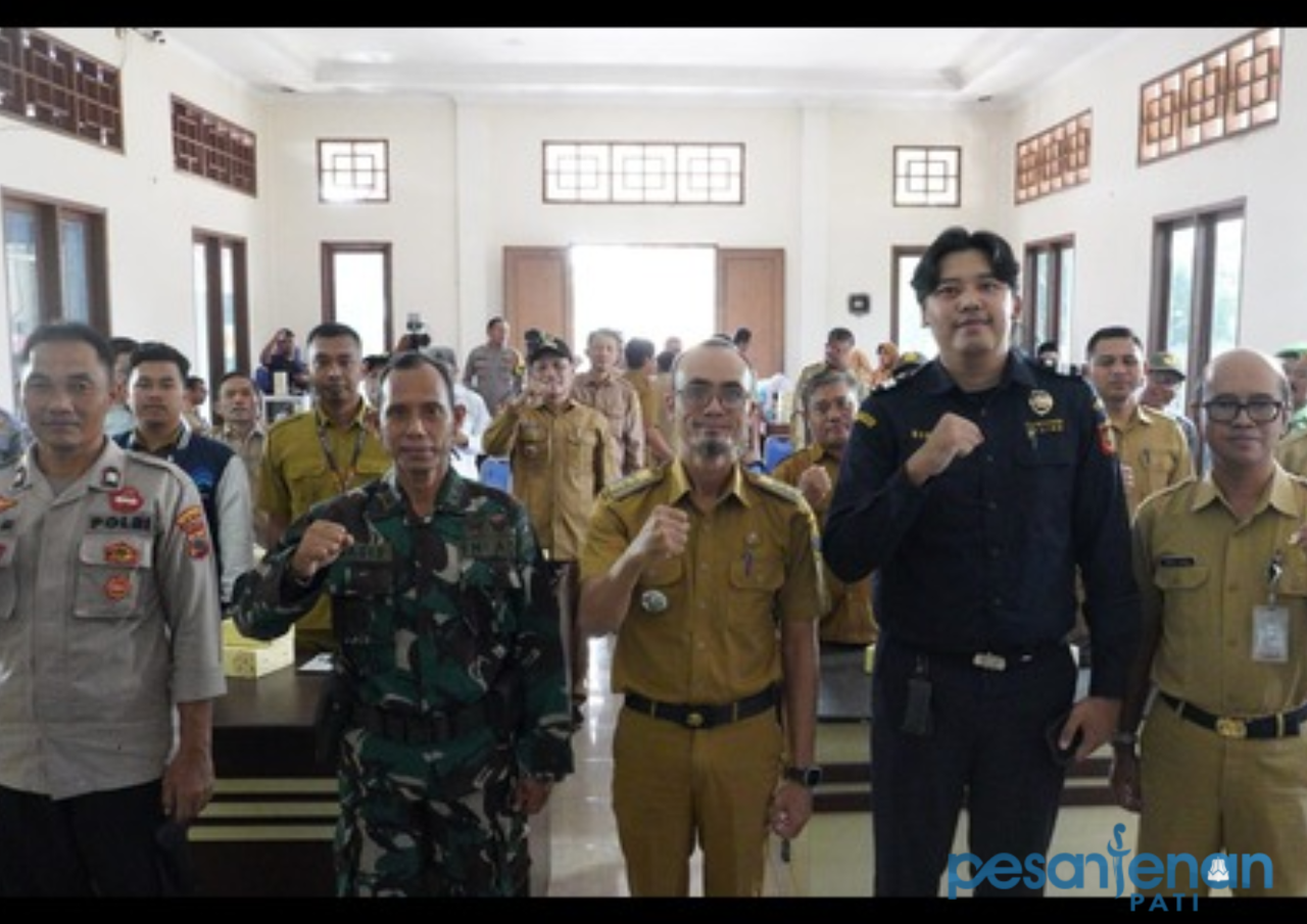Pemkab Pati-Bea Cukai Kudus Sosialisasikan Rokok Ilegal di Pucakwangi Pemkab Pati-Bea Cukai Kudus Sosialisasikan Rokok Ilegal di Pucakwangi