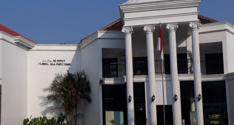 Situs Purbakala Patiayam, Kecamatan Jekulo, Kabupaten Kudus Fosil Gigi Hiu Ditemukan di Situs Patiyam, Bukti Wilayah Kudus Pernah Jadi Selat Muria