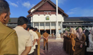 Ilustrasi Guru dengan Status PPPK Paruh Waktu Berkesempatan Jadi Penuh Waktu