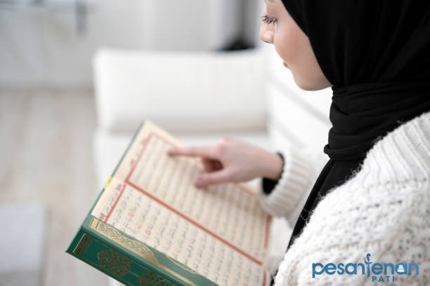 Ilustrasi membaca Al-Quran/istock Ilustrasi membaca Al-Quran/istock