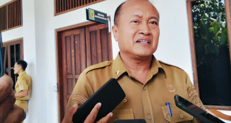 Foto : Kepala DLH Kabupaten Pati, Tulus Budiharjo. (Sumber. Mitrapost.com) TPAS Plosojenar Pati Overload, Paguyuban Desak Pemkab Siapkan Solusi