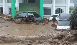 Solok Sumbar Diterjang Banjir Bandang Solok Sumbar Diterjang Banjir Bandang, BMKG Prediksi Curah Hujan Tinggi Jadi Pemicu Utama