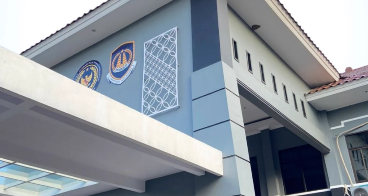 4 WNA Cina Dideportasi Imigrasi Karena Lakukan Perdagangan Ikan di TPI Juwana Pati 4 WNA Cina Dideportasi Imigrasi Karena Lakukan Perdagangan Ikan di TPI Juwana Pati