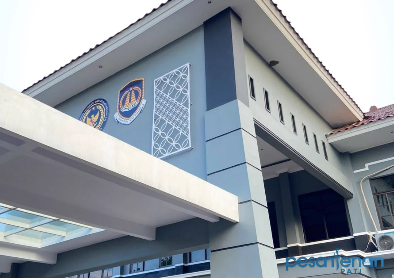 4 WNA Cina Dideportasi Imigrasi Karena Lakukan Perdagangan Ikan di TPI Juwana Pati