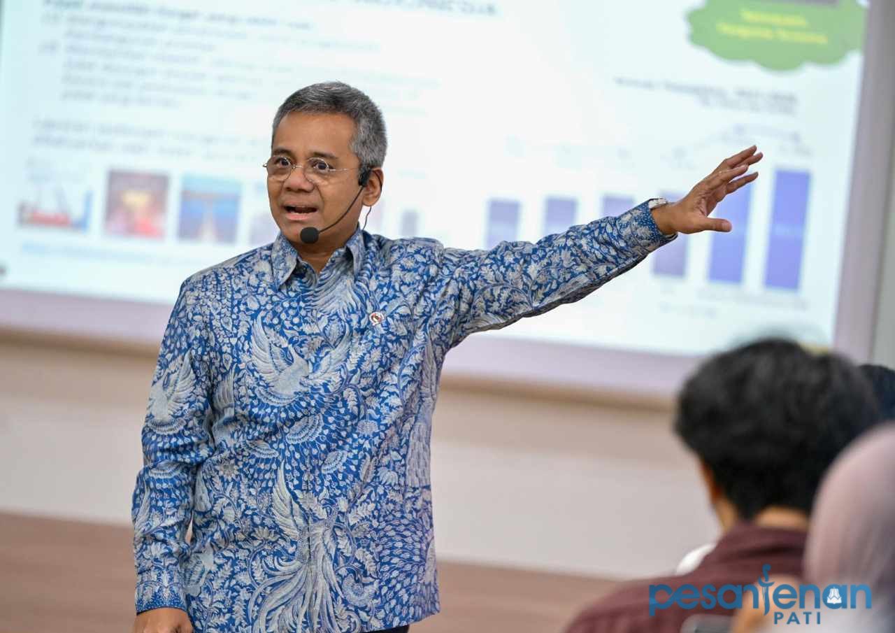Menkeu RI Sebut Anggaran Program Sekolah Gratis untuk Tahun 2027 Capai Rp824 T Menkeu RI Sebut Anggaran Program Sekolah Gratis untuk Tahun 2027 Capai Rp824 T