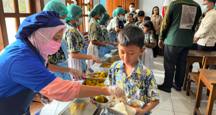 Penerapan Pola MBG Prasmanan Masuk Tahap Uji Coba di Kabupaten Jepara Penerapan Pola MBG Prasmanan Masuk Tahap Uji Coba di Kabupaten Jepara