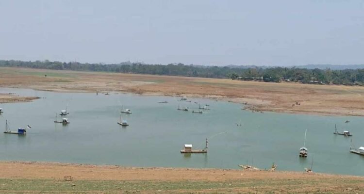 Volume Air di Waduk Gembong Pati Sisa 200 Meter Kubik Imbas Kemarau Panjang