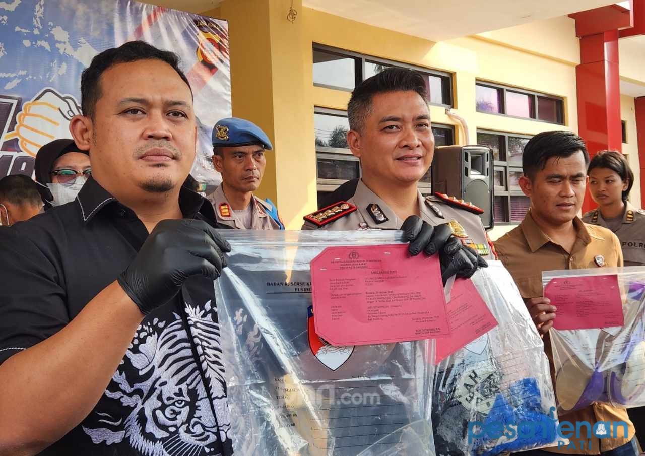 Anak 15 Tahun di Bandung Jadi Korban Penganiayaan Ayah hingga Tewas Karena Bela Ibunya Anak 15 Tahun di Bandung Jadi Korban Penganiayaan Ayah hingga Tewas Karena Bela Ibunya
