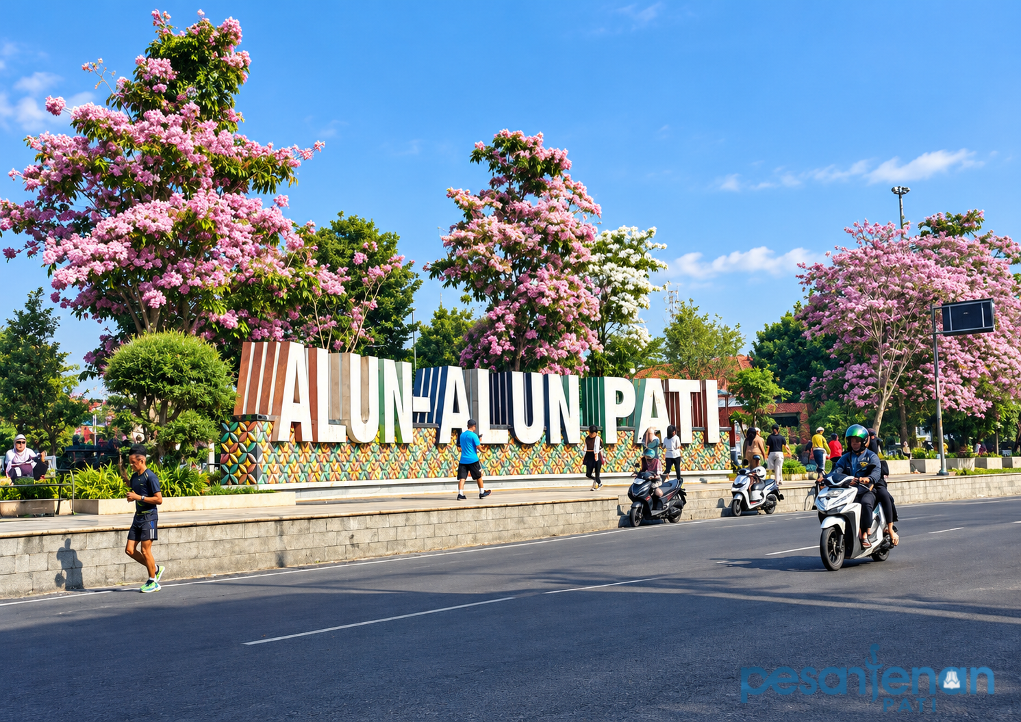 Indahnya Bunga Tabebuya Bermekaran di Alun-alun Pati Bak Negeri Sakura/infoseputarpati